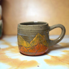 12oz   yellow/orange mountain mug